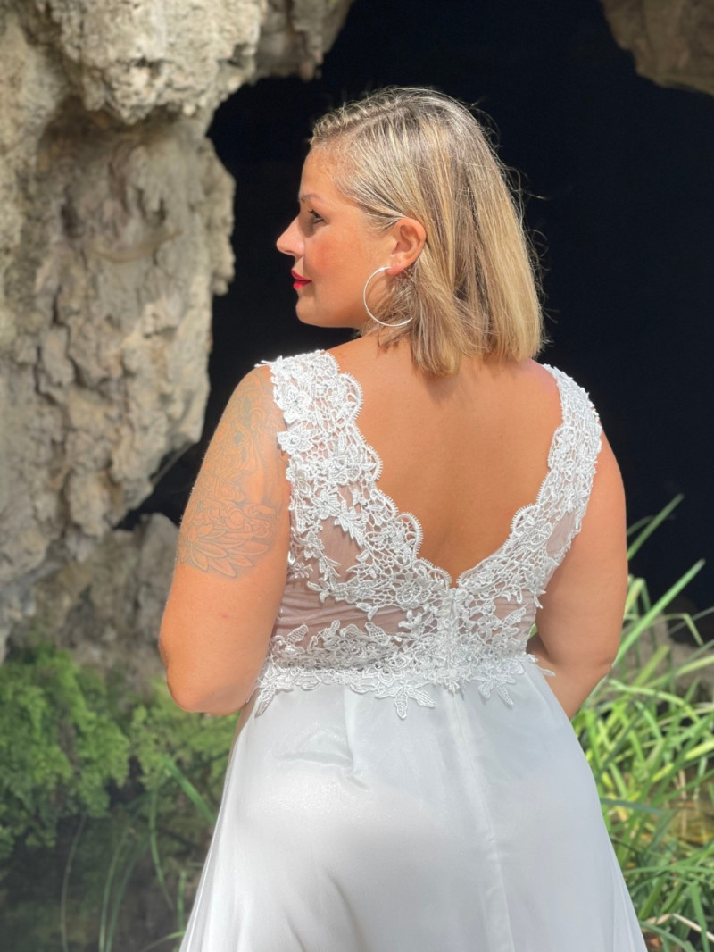 vestido curvy novia espalda descubierta