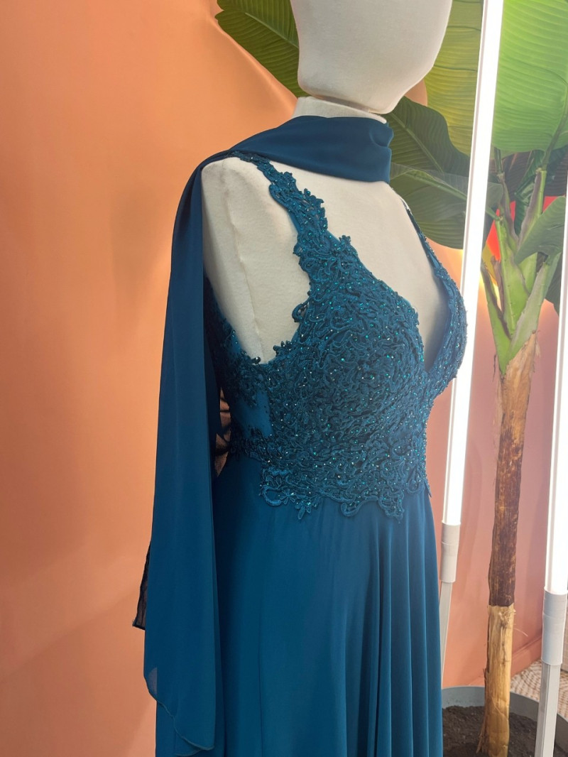 Capa de gasa para invitada – Chal y complemento de fiesta en varios colores | Vestidos Araya