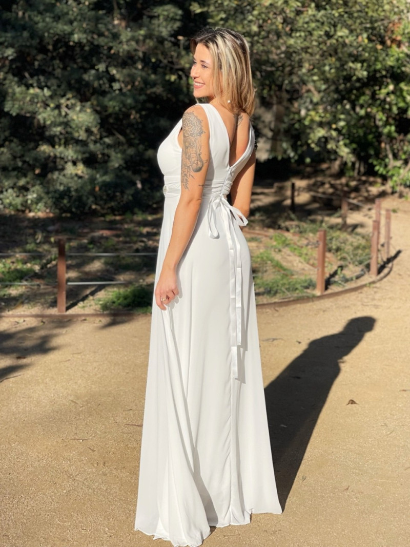 Mono de novia blanco elegante y fluido | Alternativa original y económica – Vestidos Araya