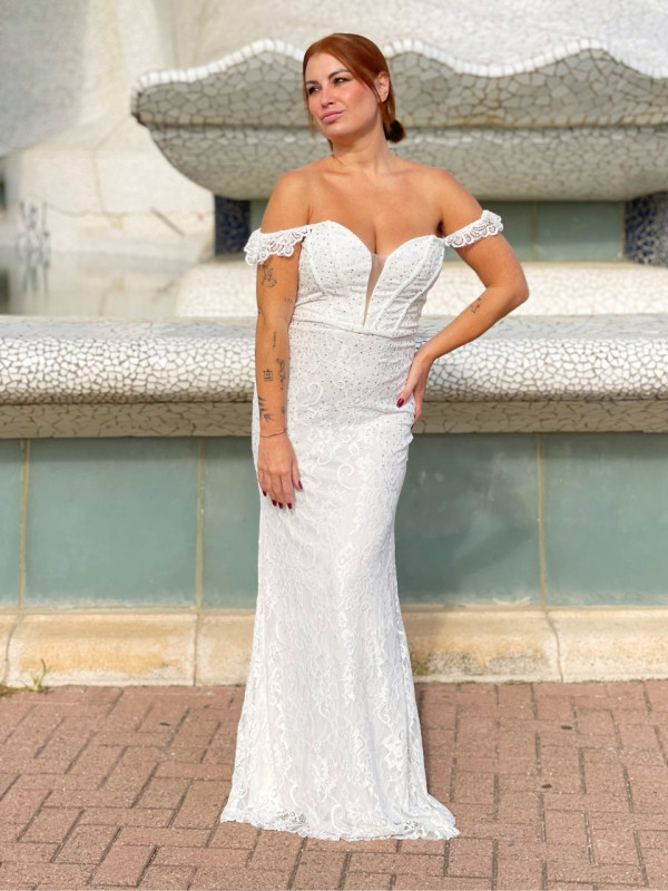 Vestido de novia con encaje y pedrería – Modelo Sira por 149€ | Vestidos Araya