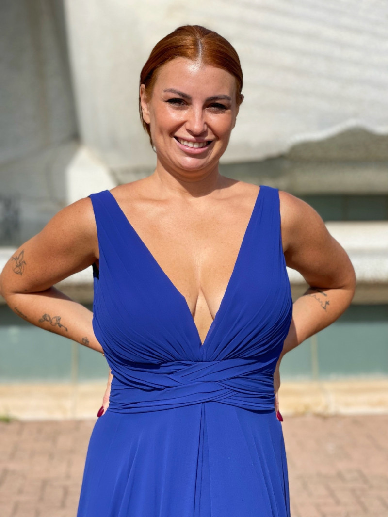 Vestido de invitada talla grande con abertura – Tallas 34 a 50 | Vestidos Araya Vestido de invitada talla grande con abertura – Tallas 34 a 50 | Vestidos Araya