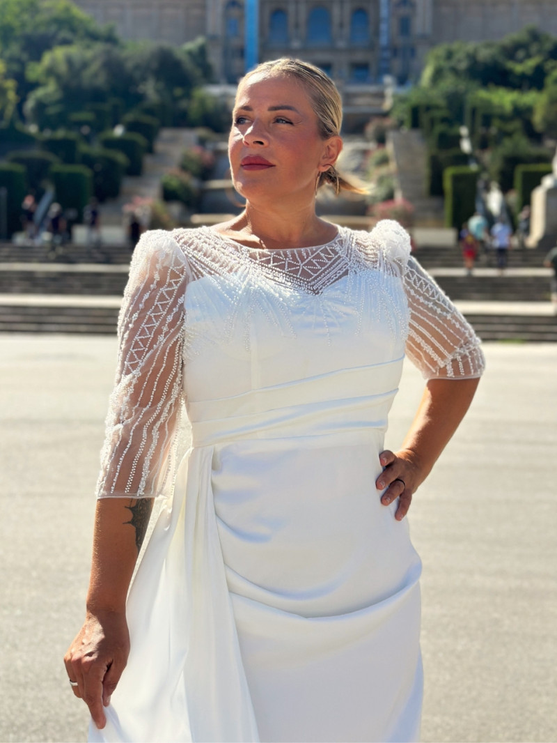 Vestido de novia Premium económico tallas grandes – detalle delantero