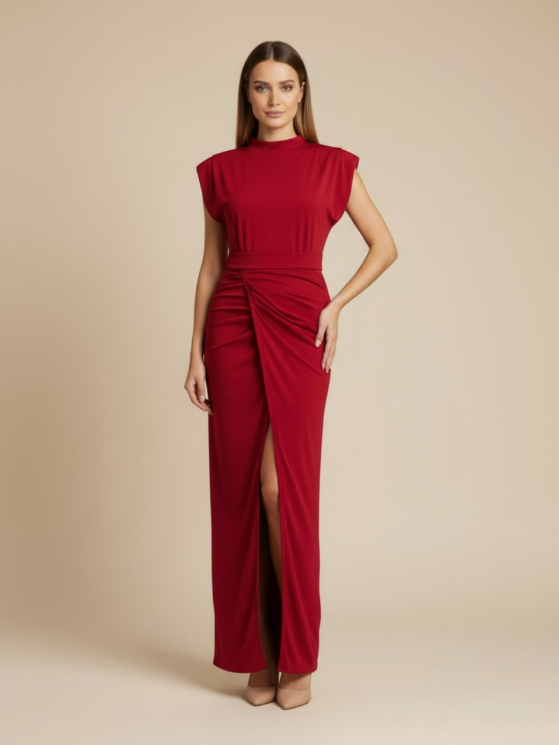 Vestido largo de fiesta rojo con drapeado y abertura lateral | Vestidos Araya