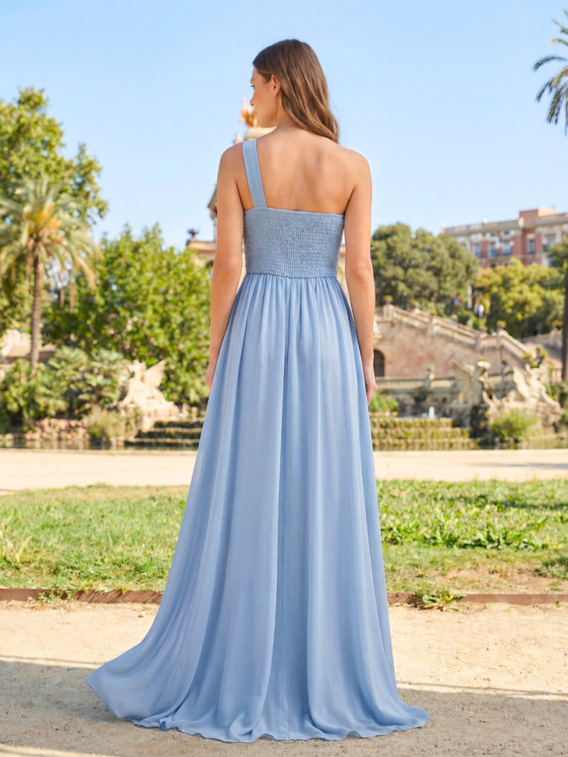 Vestido de invitada económico asimétrico con abertura lateral | Vestidos Araya