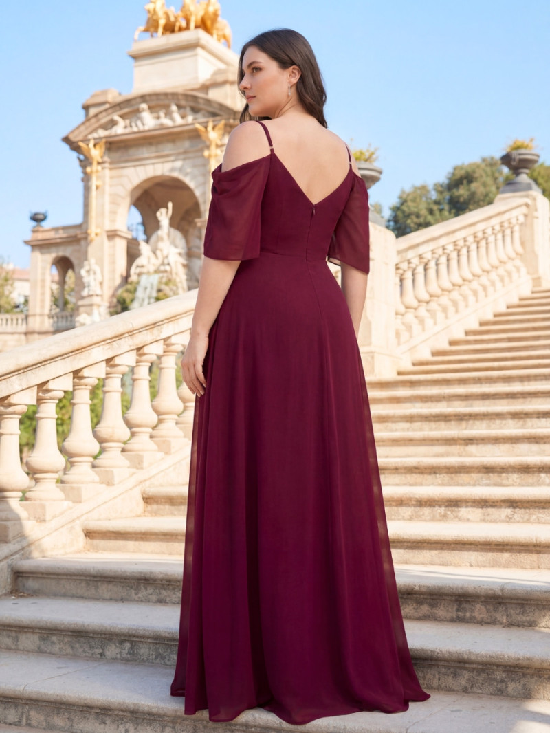 Vestido largo fluido burdeos invitada talla grande