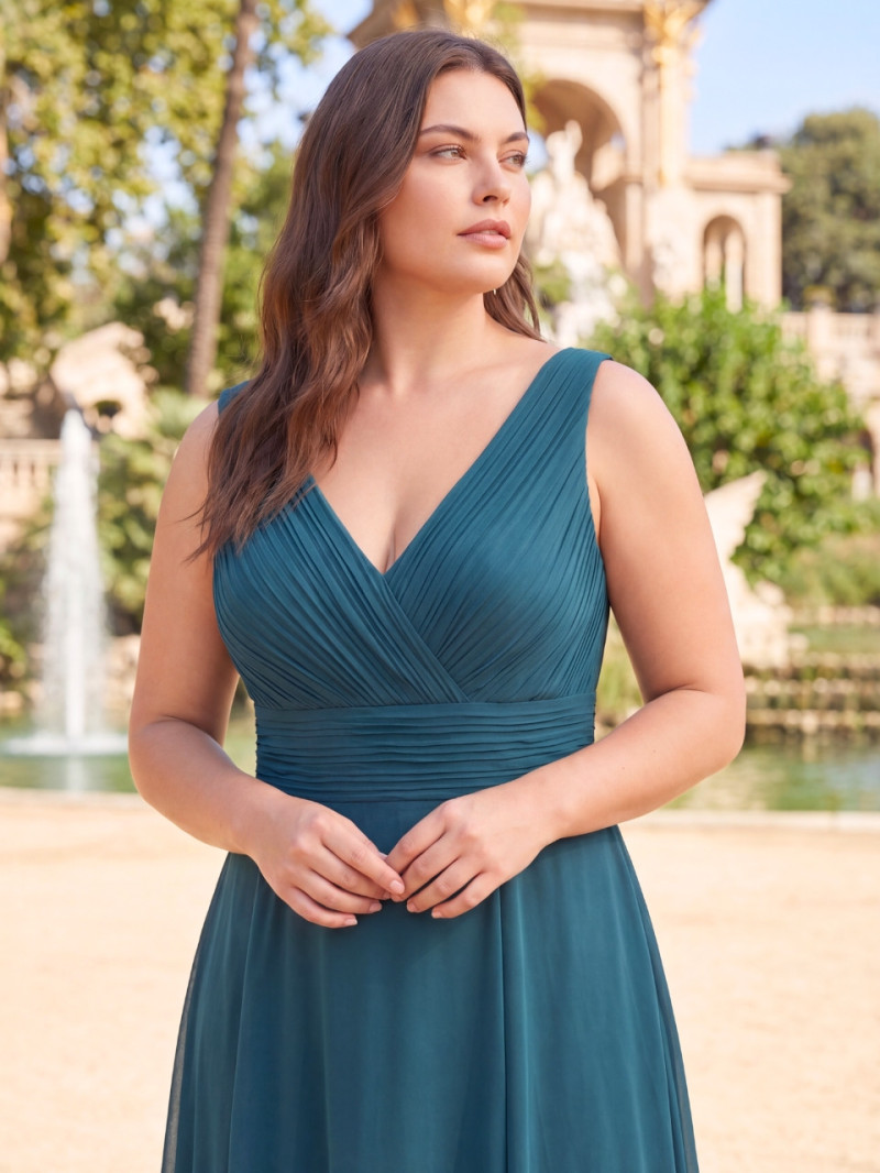 Vestido de invitada cruzado con abertura – Tallas grandes 42-50