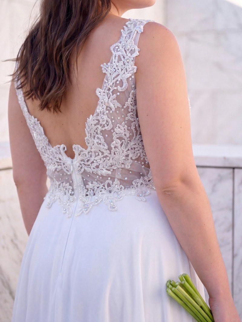 Vestido de novia barato con encaje y abertura | Modelo Gala Tallas Grandes – Vestidos Araya