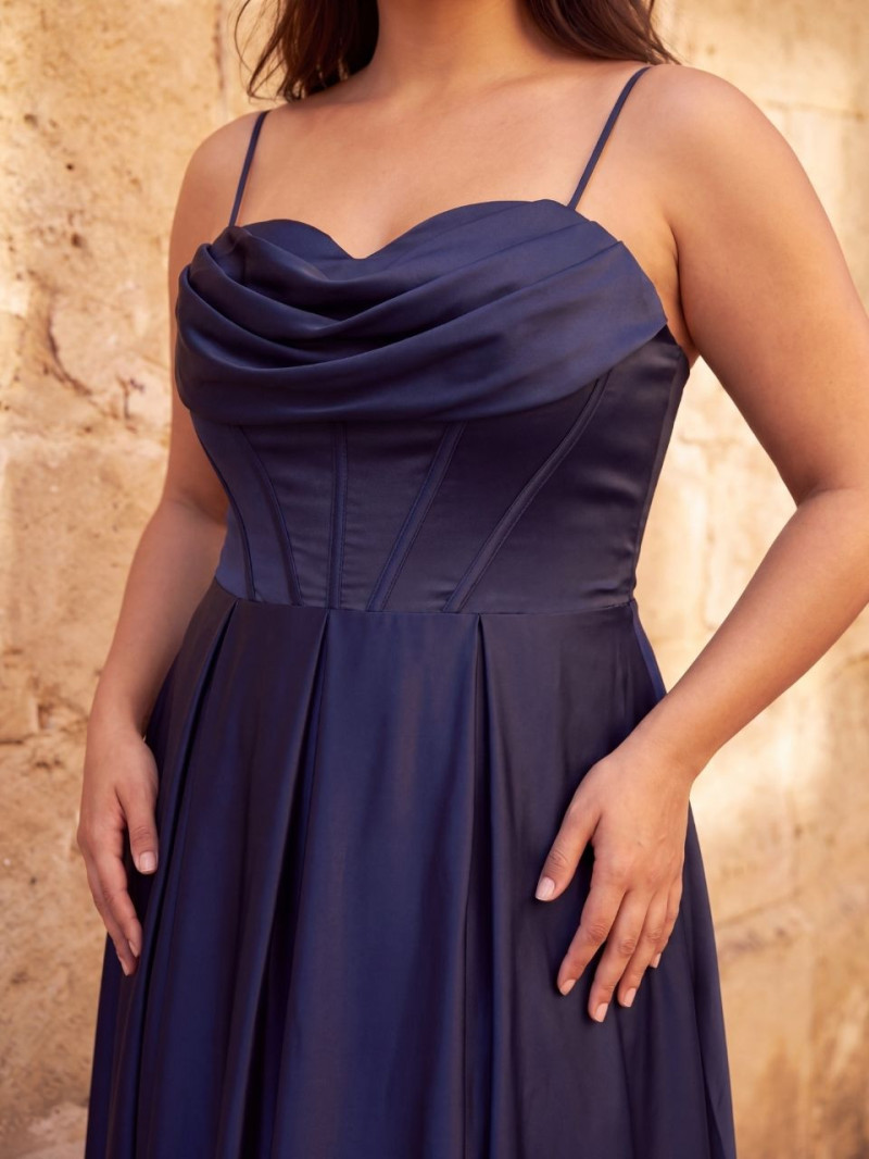 Vestido de invitada talla grande Alessia satén | Vestidos Araya