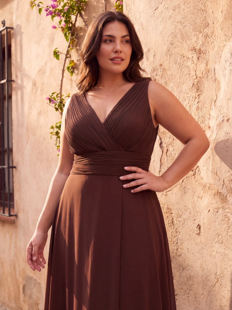 Vestido de invitada cruzado con abertura – Tallas grandes 42-50