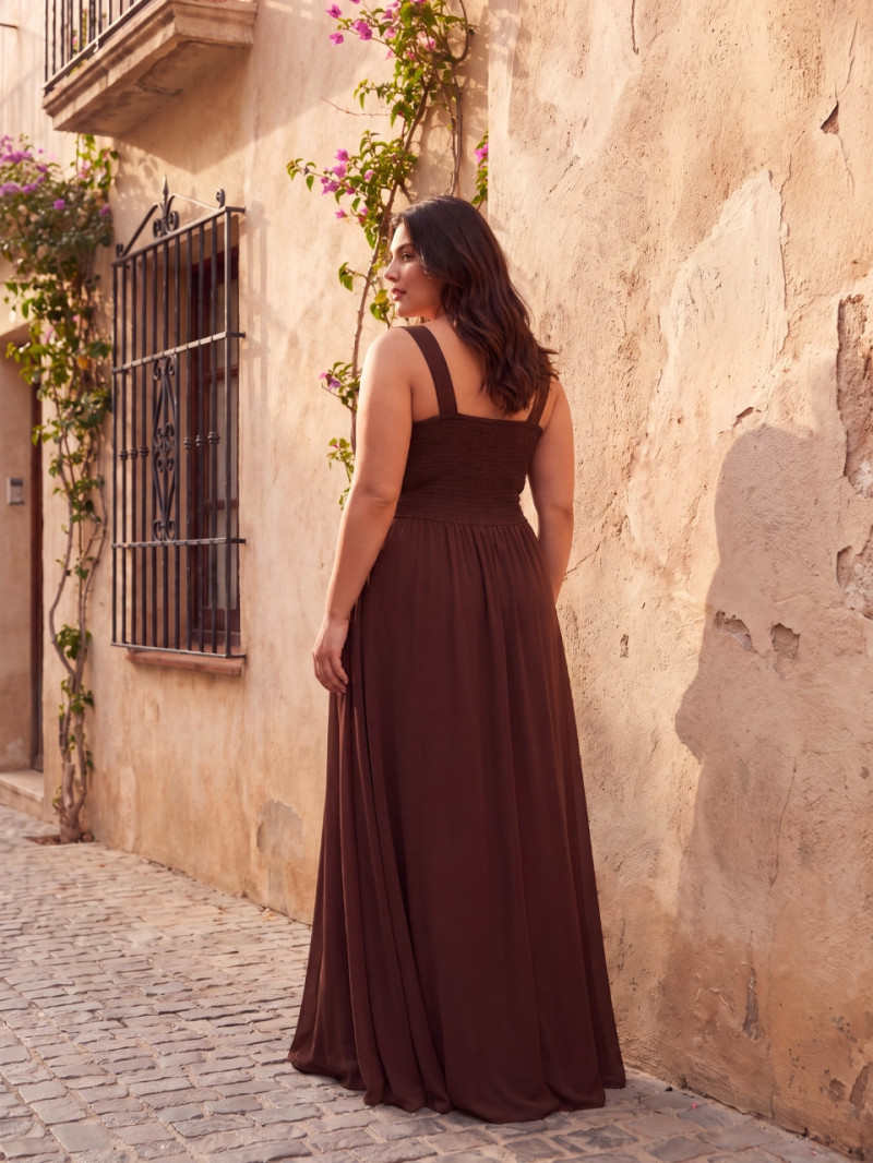 Vestido de invitada cruzado con abertura – Tallas grandes 42-50