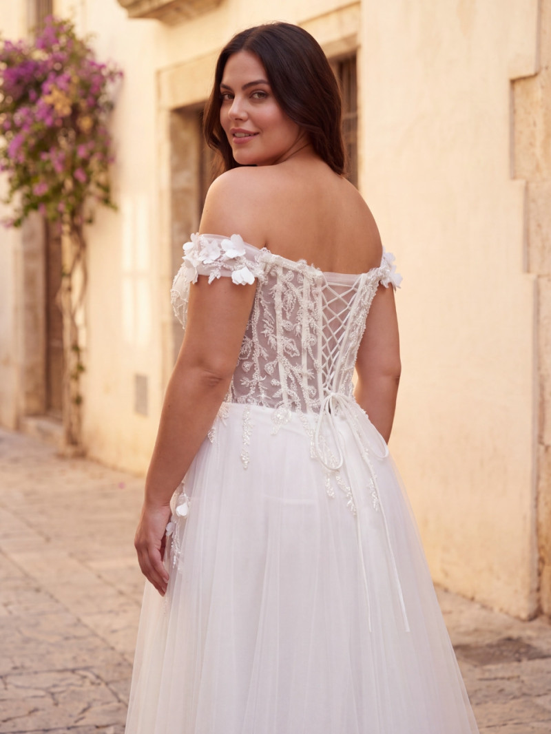 Vestido de Novia Talla Grande con Corsé | Vestidos Araya